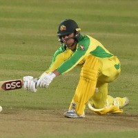 Australia have to adapt to 'alien' conditions a bit quicker: Henriques