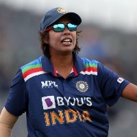 Lack of support for Jhulan remains a concern for Indian team: Anjum