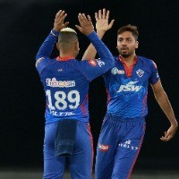 I always look to take wickets rather than looking to contain runs: Avesh Khan
