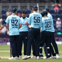 England sail past Pakistan with a 9-wicket win: As it happened