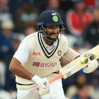 Ashish Nehra urges Cheteshwar Pujara to continue playing with same 'mindset'