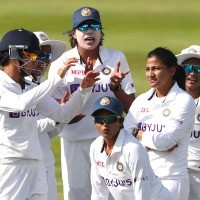 India look to carry confidence from ODIs into maiden pink-ball Test