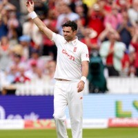 Anderson, oldest pacer in 70 years to take 5-fer