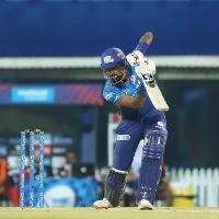 Hardik Pandya is training well, no point in rushing him back: Shane Bond