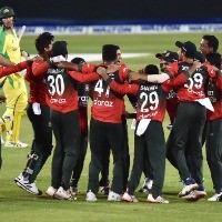 Bangladesh take the Fizz out of Australia with spirited comeback