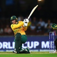 Lizelle Lee goes joint-top with Mithali Raj in Women's ODI rankings