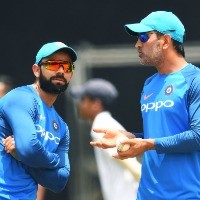 Dhoni will not only boost morale but increase team's confidence: Kohli