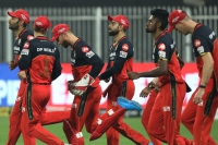 Royal Challengers Bangalore stumble but remain in the race