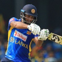 Mathews, Karunaratne could make Sri Lanka return: Arthur