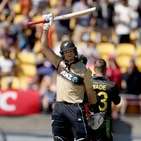 Guptill leads New Zealand to T20I series win against Australia