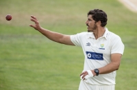South Africa's De Lange signs for Somerset