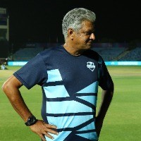 There are very few sharper brains than WV Raman - Azharuddin 