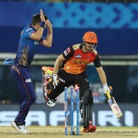 Hyderabad rattled in the middle again by resilient Mumbai
