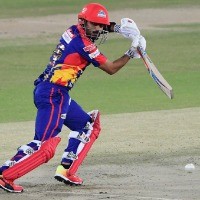 Babar slams 90* as Karachi Kings ease to victory