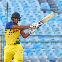 This Shahrukh Khan too aims to carve identity of his own