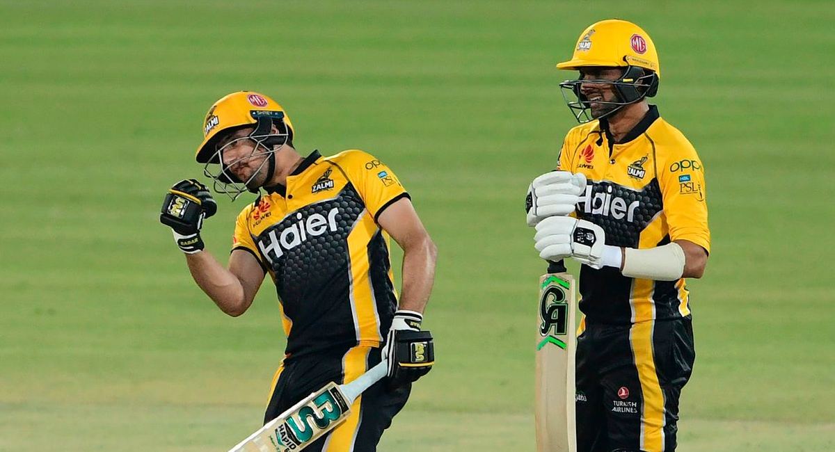 Peshawar overpower Multan in high-scoring affair