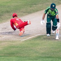 Zimbabwe cause an upset to level the T20I series 1-1 