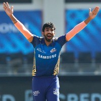 Bumrah gets down to physical training for IPL after wedding break