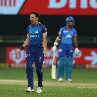 Finalists of last year resume a lopsided rivalry