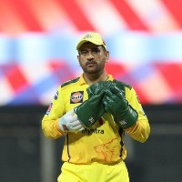 Dhoni is the heartbeat of CSK, says coach Fleming 