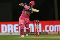 Kohli is the first in IPL to 200 sixes and 500 fours; Stokes helps achieve highest successful chase ever against Mumbai