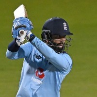 Playing under Dhoni is on every player's wishlist: Moeen Ali