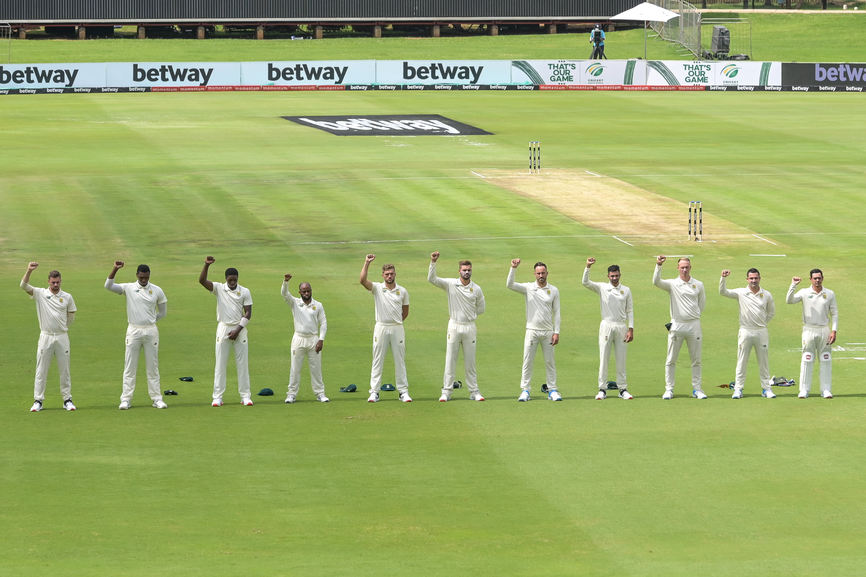 South Africans raise fists for BLM before first Test against Lanka