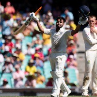 Pant should be India's first-choice wicketkeeper in England: Saha