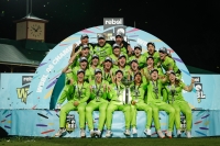 Sydney Thunder thrash Melbourne Stars to clinch women's Big Bash League title