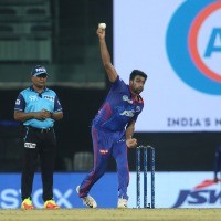 Promise to help anyone I can in the battle against Covid-19: Ashwin