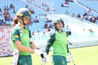 Lizelle Lee, Laura Wolvaardt guide South Africa to thrilling win; visitors seal T20I series