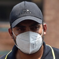 Umar Akmal pays PKR 4.5 million in fine to PCB