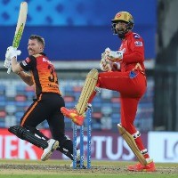 Chepauk wicket looks bad on TV but it is not the curator's fault: Warner