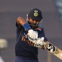 Got dad's travel bag in the dressing room to keep him close: Krunal