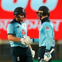 Cascade of sixes, highest chase and spinners' struggle overshadows Kohli’s special feat