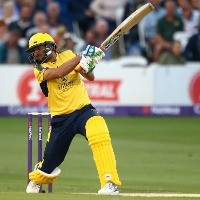 Shahid Afridi ruled out of PSL 6 due to back injury