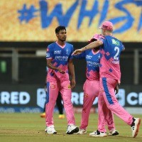 Do RR lose the advantage by fielding three left-arm pacers, asks Butcher