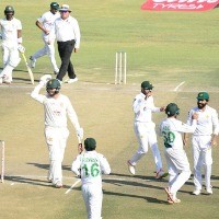 Pakistan one wicket away from whitewash despite Zimbabwe's defiance 