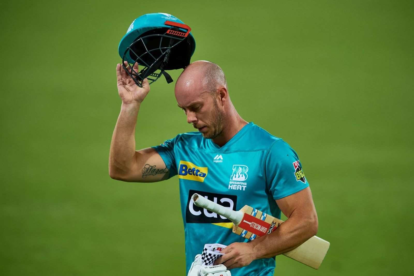 Heat seek maiden win, Strikers look to bounce back