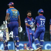 Mishra's four-wicket haul helps Delhi break the Mumbai jinx