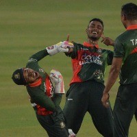 Bangladesh crush Sri Lanka by 103 runs in second ODI to clinch series - as it happened