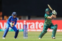 Lizelle Lee guides South Africa to victory with brilliant hundred