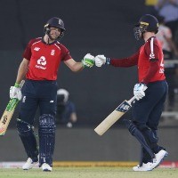 Clinical England go 1-0 up with a one-sided win