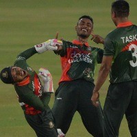 Bangladesh eye clean sweep, Sri Lanka out to salvage pride