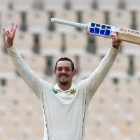 Pacers put South Africa on top after de Kock's 141*
