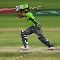 Zaman, Hafeez help Qalandars hammer Gladiators by 9 wickets