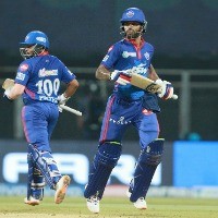 DC cruise past CSK to start their campaign in style