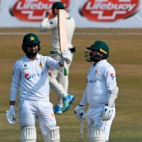 All-round Ashraf gives Pakistan a slight edge