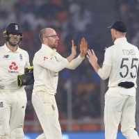 England take up umpiring in day-night Test with match referee Srinath but no official complaint