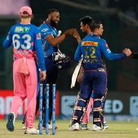 Bumrah, de Kock help Mumbai thump Rajasthan